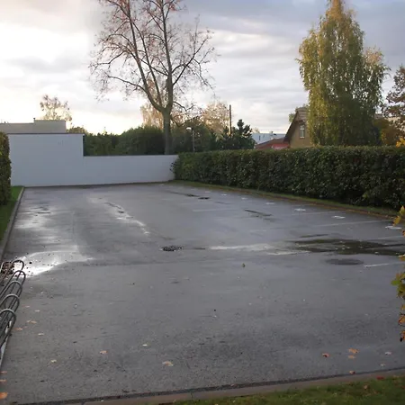 Lehe Ranna Παρνού