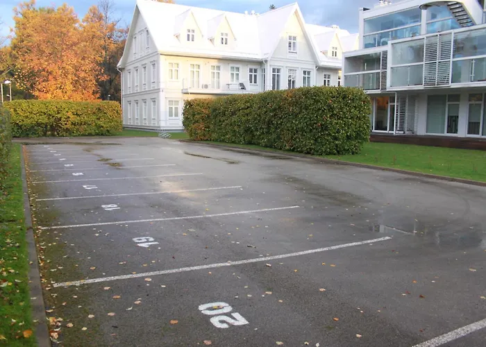 Lehe Ranna Παρνού